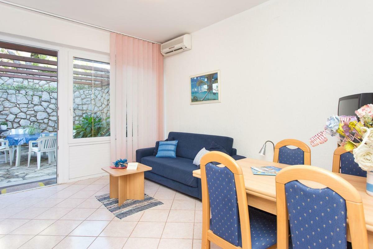 2-Bedroom Apartment 300M From Beach In Punat Exterior foto
